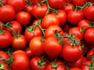 В хорошую томатную пасту входят зрелые помидоры